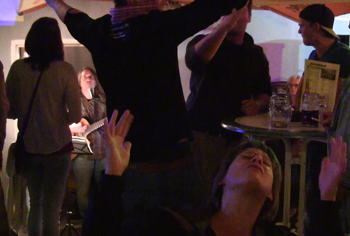 Video 2 - Partystimmung bei der Sandkerwa 2014 - Link zu Youtube